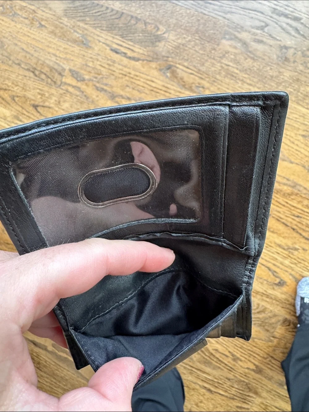 Tumi Black Textured Nylon & Leather men's wallet card holder
